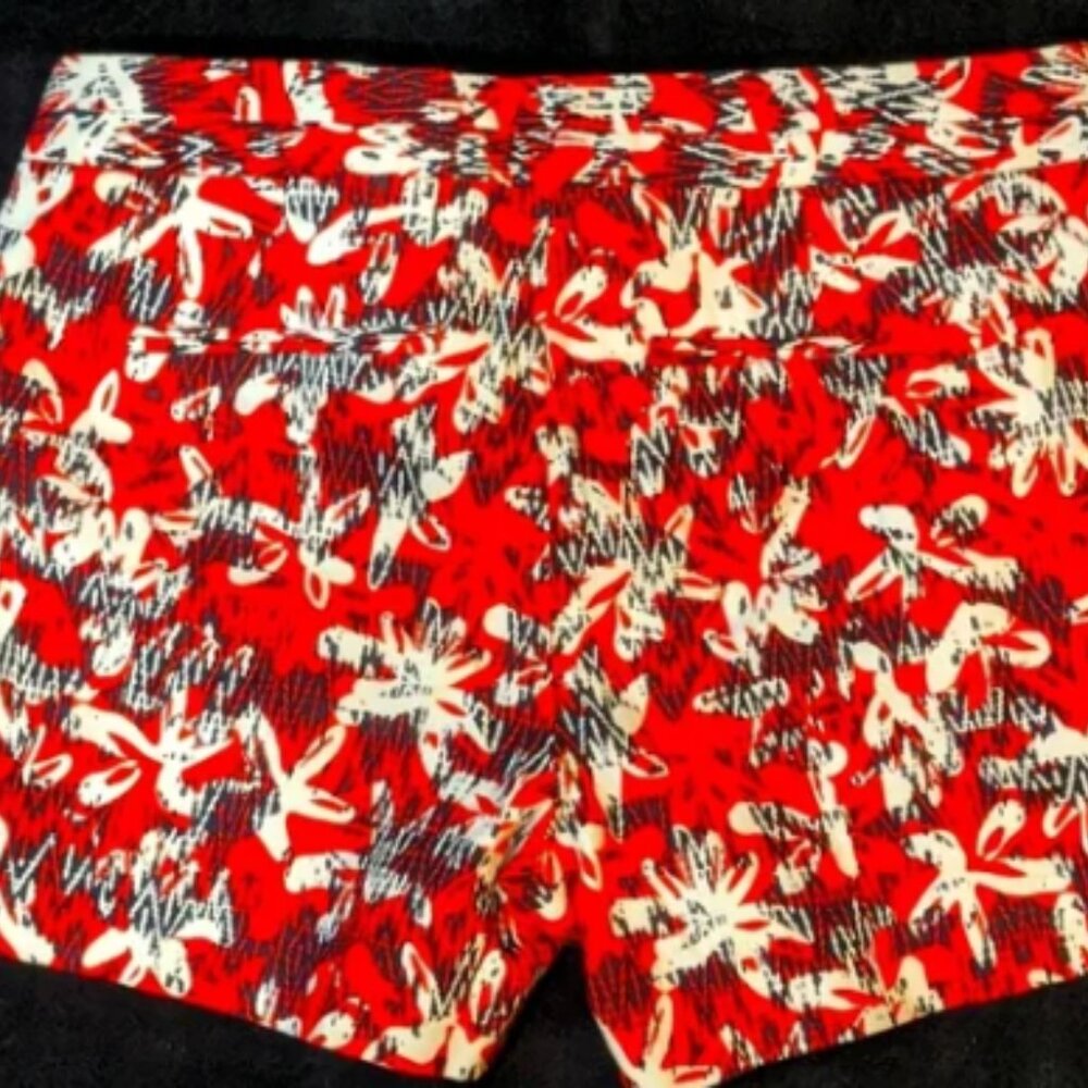 Banana Republic Hampton Fit Patterned Shorts